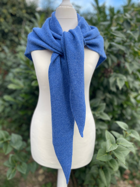 OVERSIZED TRIANGLE SCARF FRENCH BLUE