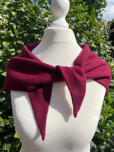 LARGE TRIANGLE SCARF BURGUNDY WINE