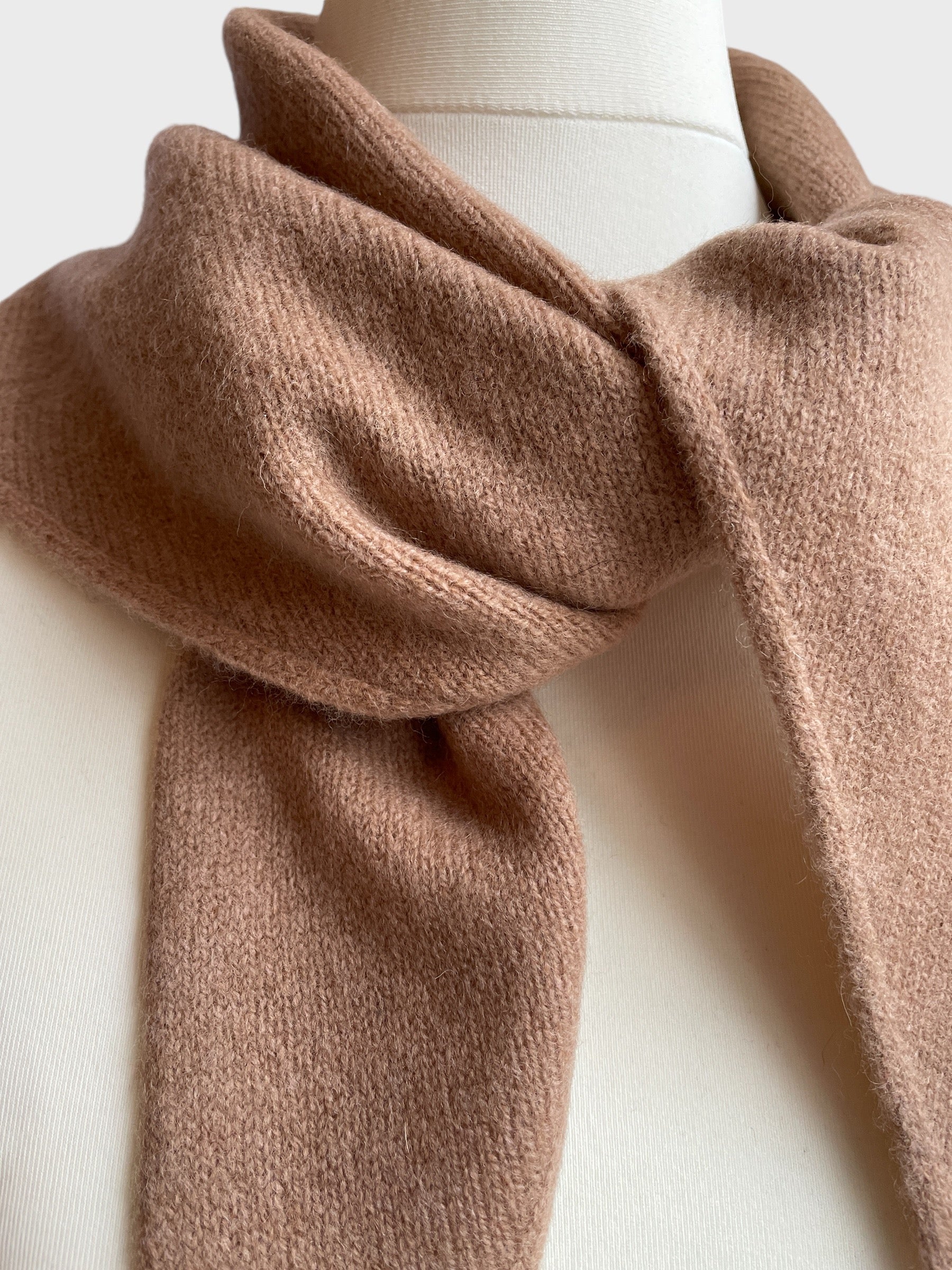LARGE TRIANGLE SCARF CAMEL – JO MCKENNA