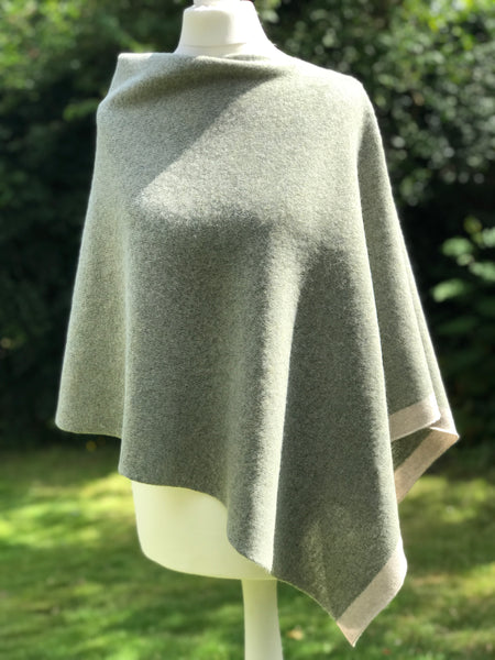 EDGE STRIPE PONCHO MOSS GREEN