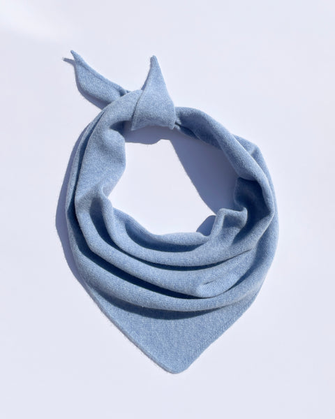 LARGE TRIANGLE SCARF ICE BLUE
