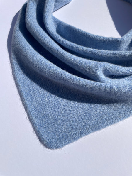 LARGE TRIANGLE SCARF ICE BLUE