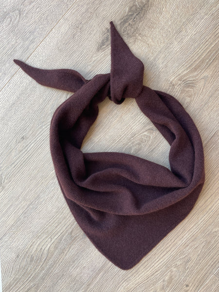 LARGE TRIANGLE SCARF DARK CHOCOLATE BROWN