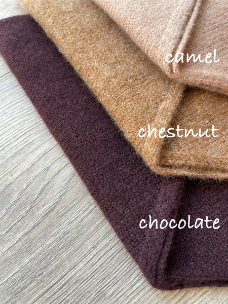 LARGE TRIANGLE SCARF CHESTNUT BROWN