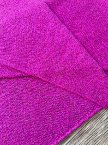 LARGE TRIANGLE SCARF FUSCHIA PINK