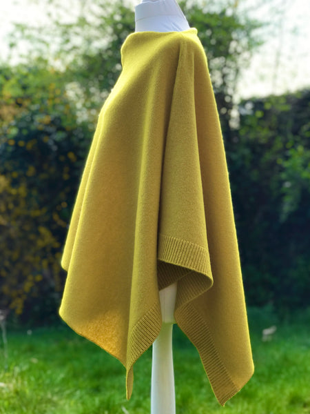 RIBBED EDGE PONCHO MUSTARD