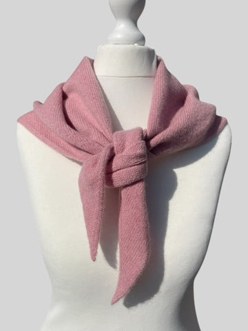 LARGE TRIANGLE SCARF DUSKY PINK