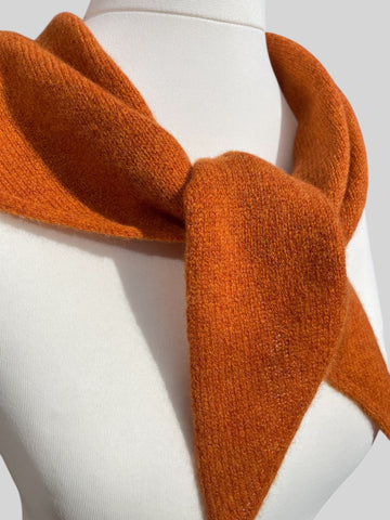 LARGE TRIANGLE SCARF BURNT ORANGE